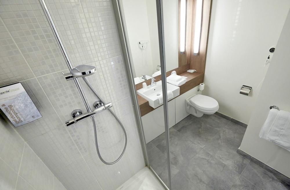 Campanile Cergy-pontoise 3*