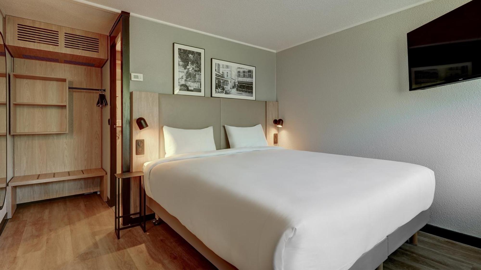 Campanile Cergy-pontoise Hotel 3*
